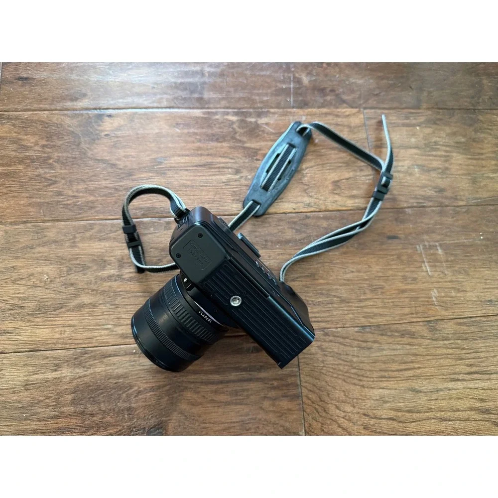 Canon EOS 650 35mm SLR Film Camera with EF 35-70mm f/3.5-4.5 Lens & Date Back